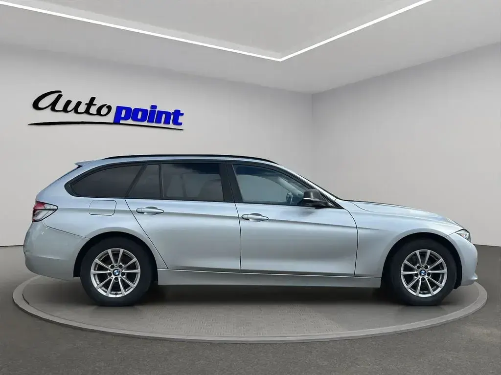 Gebraucht BMW 318 Advantage 150 PS (110 kW) 2015 Silber Kombi