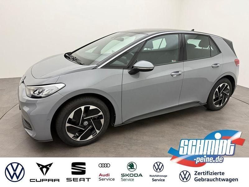 Grau Gebraucht 2024 VW ID.3 Comfortline Kleinwagen | 32.600 € (Fairer Preis) - Bild 1/4