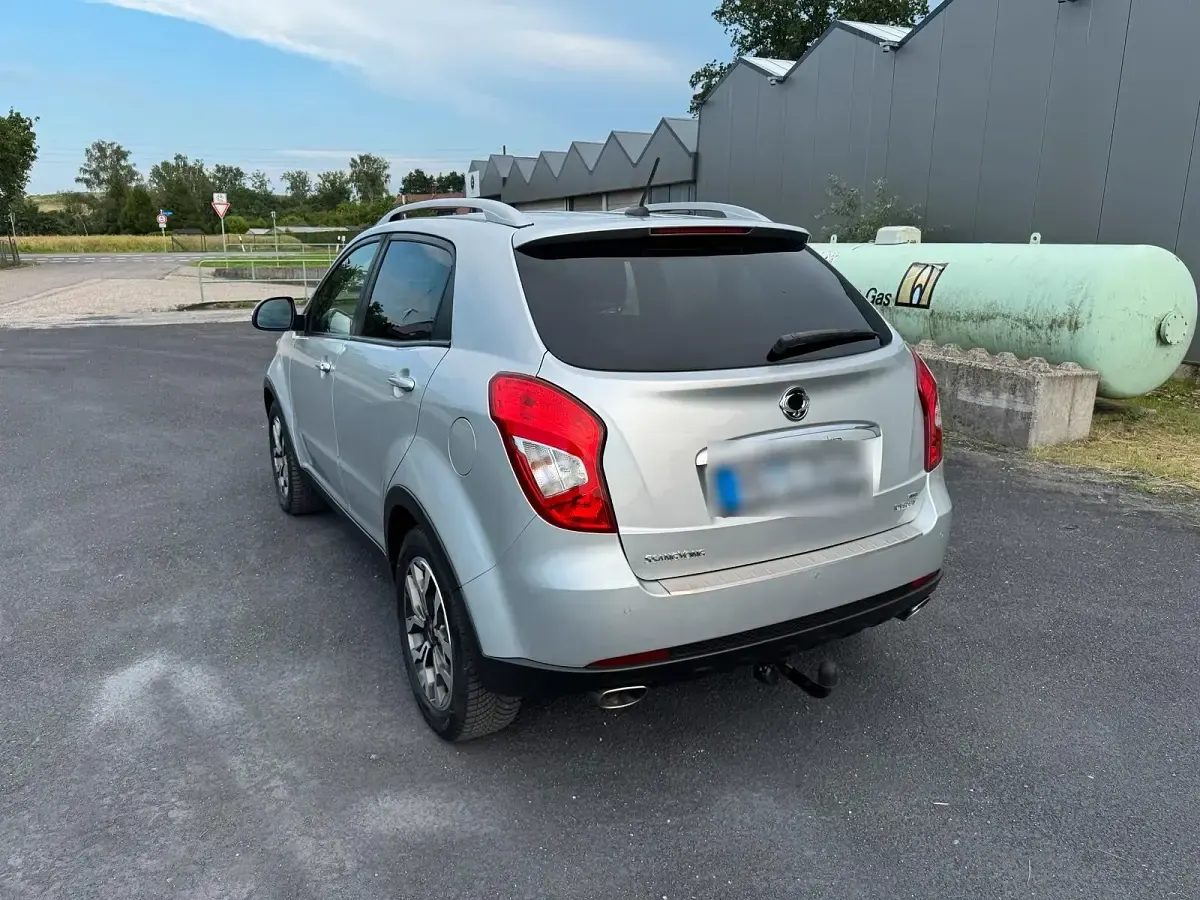 Gebraucht SsangYong Korando 178 PS (130 kW) 2017 Silber SUV
