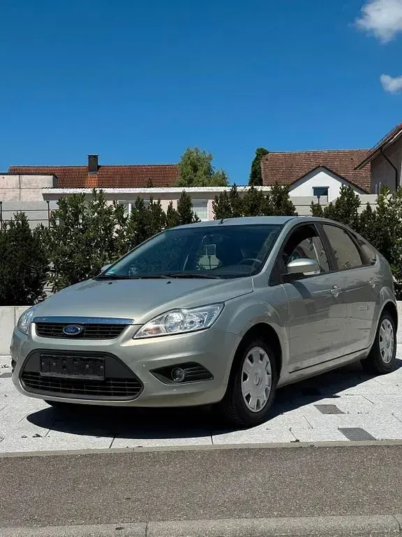 Usata Ford Focus Style 101 CV (74 kW) 2009 Beige Berlina