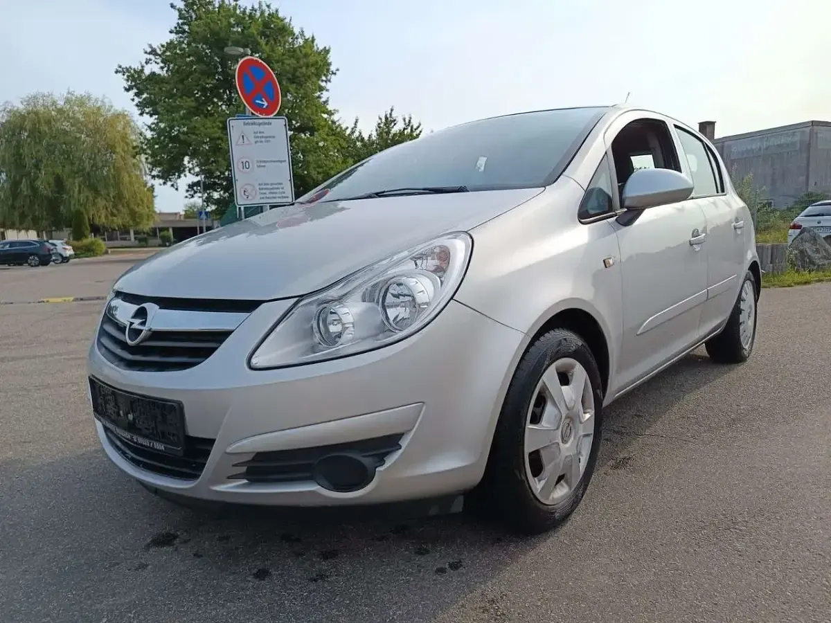 Second-hand Opel Corsa Basis 80 CP (58 kW) 2007 Argintiu Hatchback