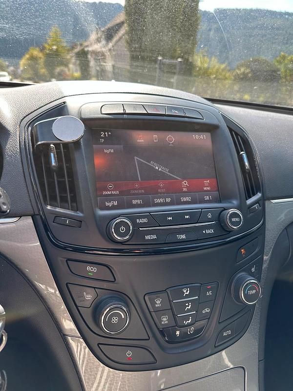 Gebraucht Opel Insignia 140 PS (102 kW) 2015 Braun Kombi