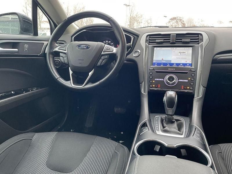 Gebraucht Ford Mondeo Titanium 188 PS (138 kW) 2022 Schwarz Kombi
