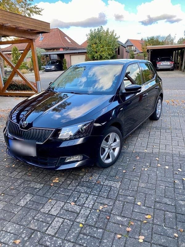 Schwarz Gebraucht 2017 Skoda Fabia Drive Kleinwagen | 9.999 € (Guter Preis) - Bild 1/4