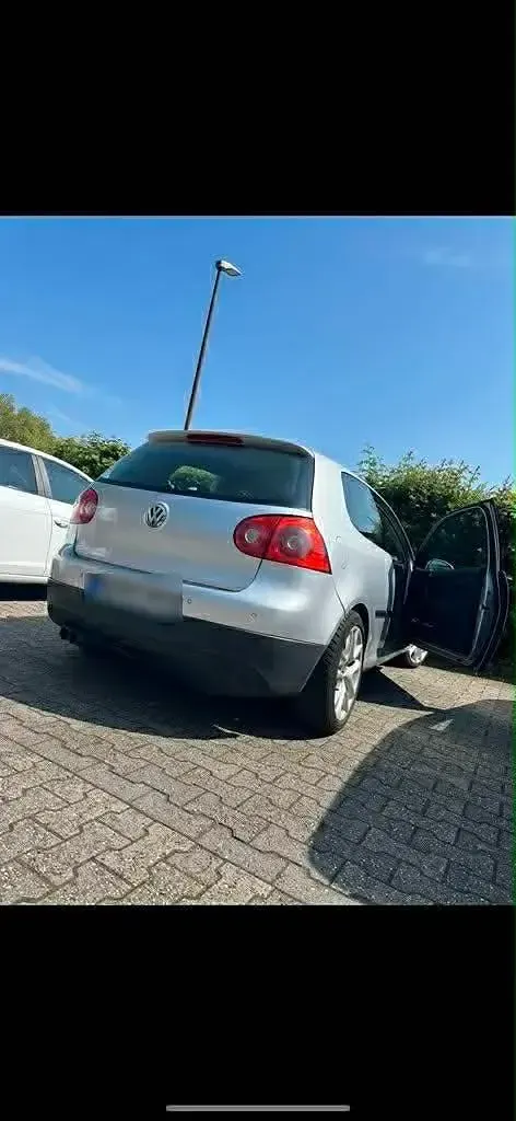 Brugt VW Golf V 116 HK (85 kW) 2004 Grå Hatchback