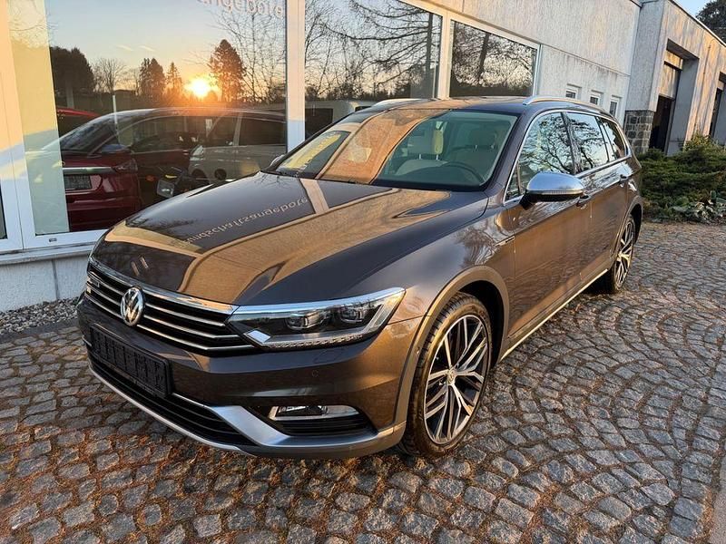Gebraucht VW Passat Alltrack 239 PS (175 kW) 2017 Schwarz Kombi