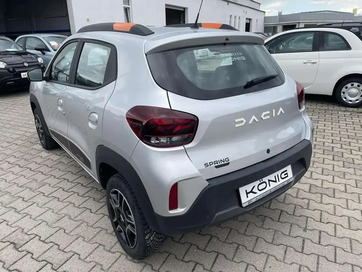 Gebraucht Dacia Spring Essentiel 19 kW (26 PS) 2023 Lightninggrau Kleinwagen
