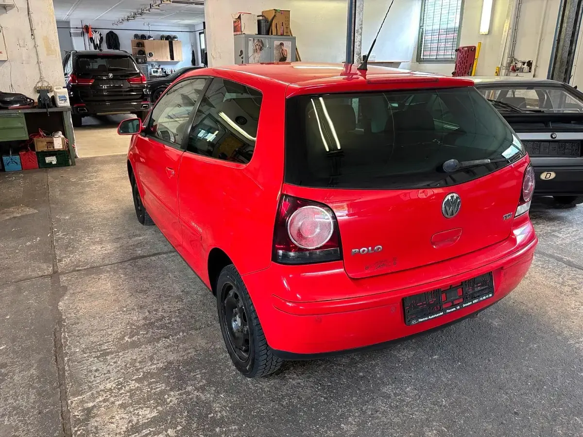 Gebraucht VW Polo 69 PS (50 kW) 2008 Rot Kleinwagen