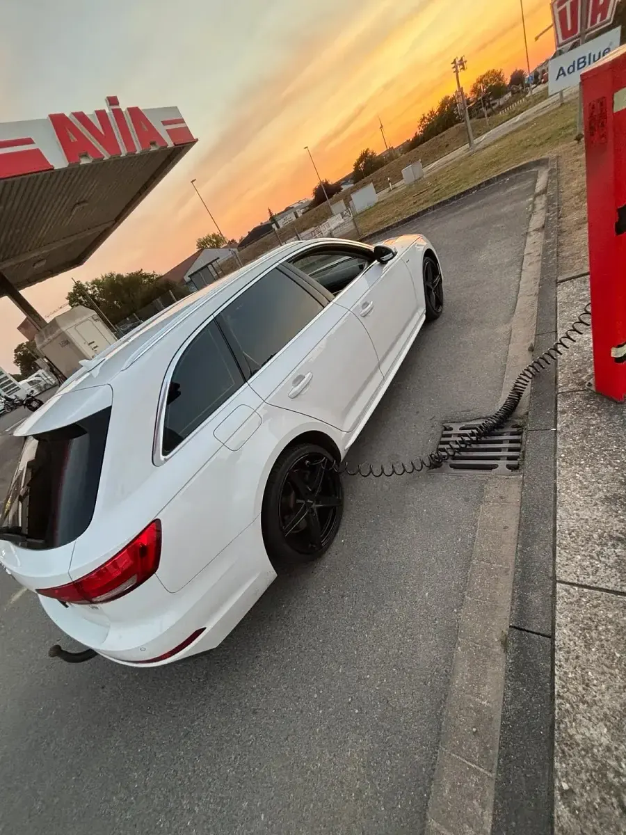 Gebraucht Audi A4 S-Line 150 PS (110 kW) 2017 Weiß Kombi