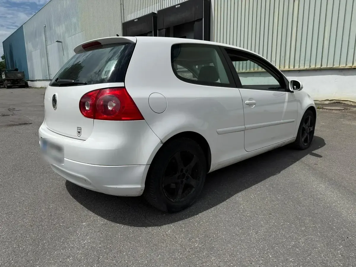 Gebraucht VW Golf IV 105 PS (77 kW) 2006 Weiß Limousine