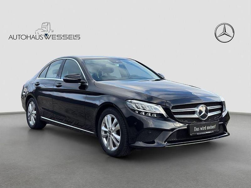 Gebraucht Mercedes C200 Avantgarde 160 PS (117 kW) 2019 Schwarz Limousine