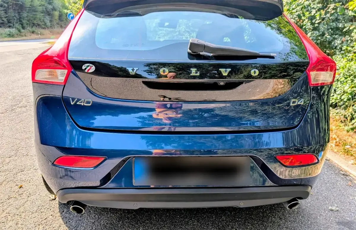Gebraucht Volvo V40 Ocean Race 190 PS (139 kW) 2015 Blau Kombi