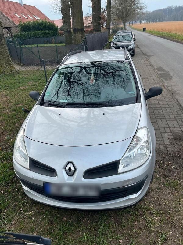 Silber Gebraucht 2009 Renault Clio GrandTour Authentique Kombi | 2.000 € (Guter Preis) - Bild 1/4