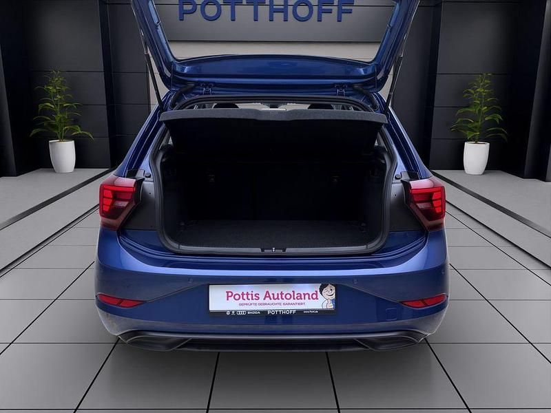 Gebraucht VW Polo Life 80 PS (58 kW) 2022 Reef blue metallic Kleinwagen