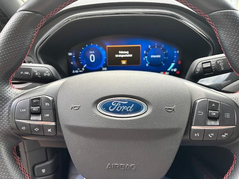 Schwarz Gebraucht 2020 Ford Focus Kleinwagen | 15.500 € (Superpreis) - Bild 1/4
