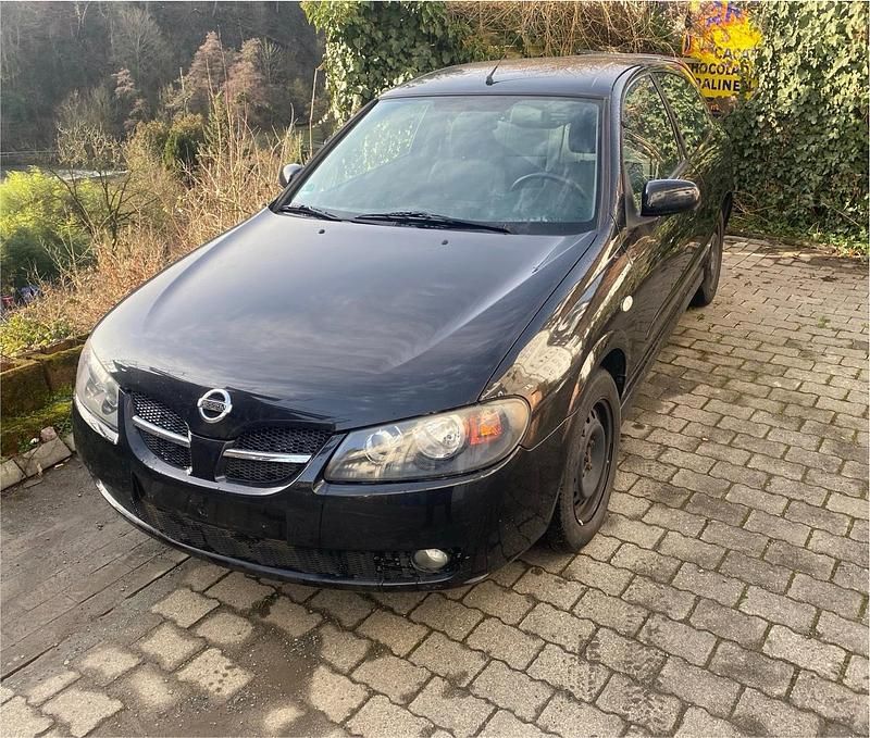 Gebraucht Nissan Almera 98 PS (72 kW) 2006 Schwarz Kleinwagen