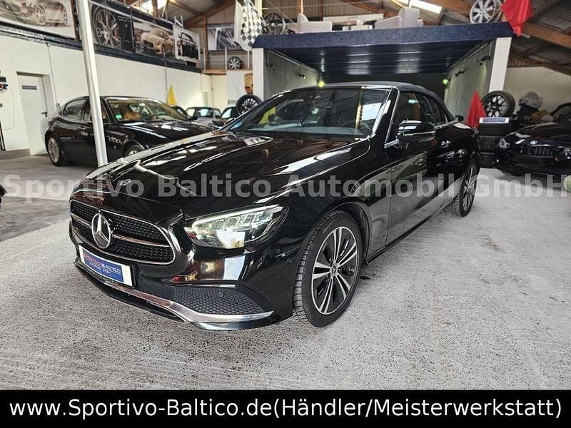 Gebraucht Mercedes E400 330 PS (242 kW) 2020 Schwarz Cabrio