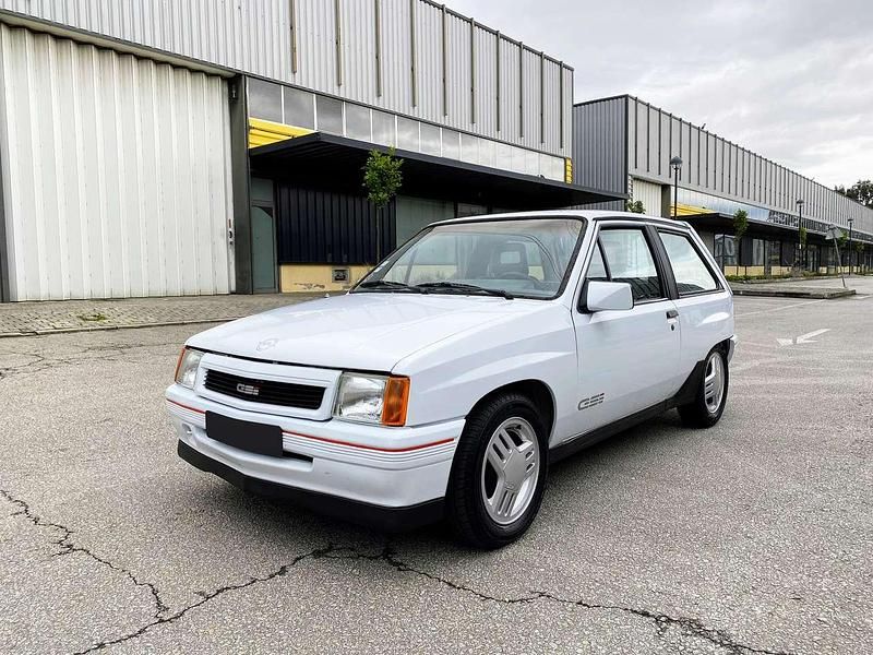 Gebraucht Opel Corsa 101 PS (74 kW) 1990 Weiß Limousine