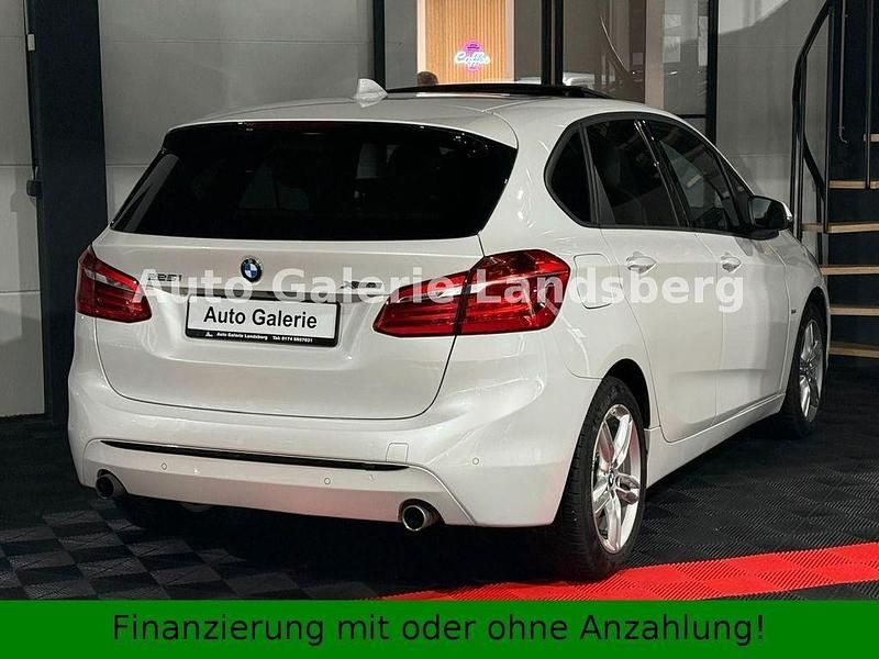 Gebraucht BMW 225 Active Tourer Sport Line 231 PS (169 kW) 2015 Weiß Van / Kleinbus