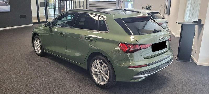 Gebraucht Audi A3 Ambiente 204 PS (150 kW) 2025 Grün Kombi
