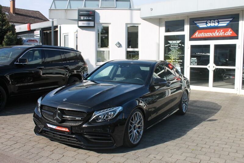 Obsidianschwarz metalliclack Gebraucht 2017 Mercedes C63S AMG AMG Limousine | 45.900 € (Guter Preis) - Bild 1/4