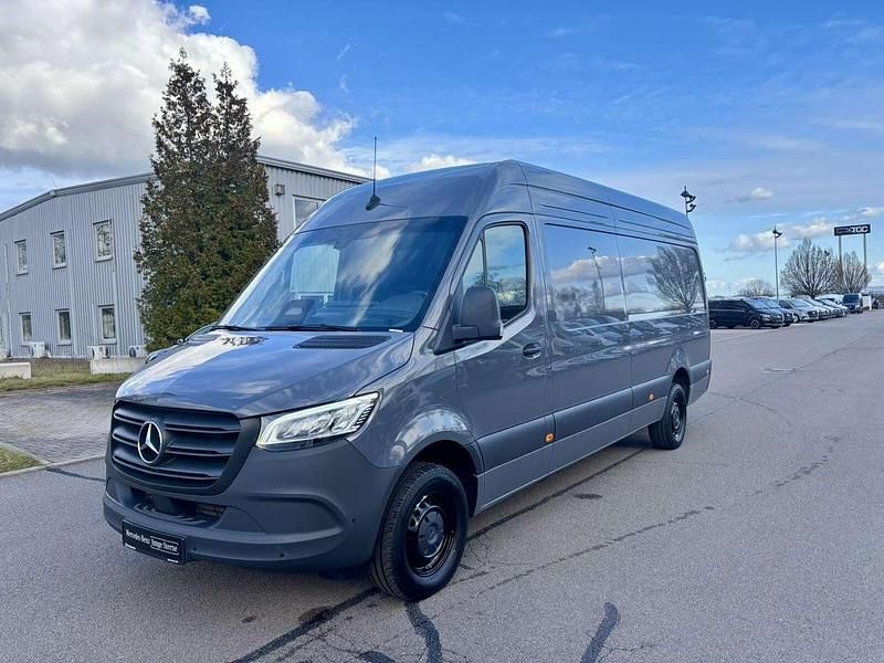 Second-hand Mercedes Sprinter 170 CP (125 kW) 2024 Gri Van