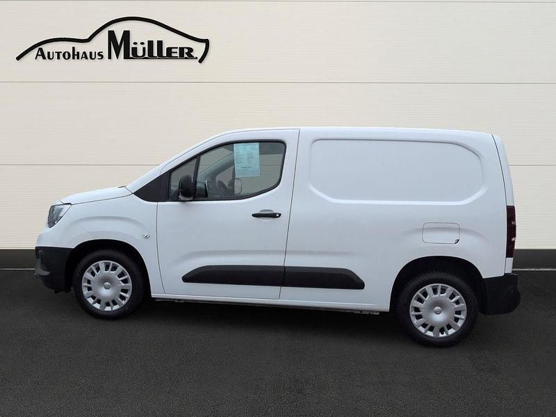 Gebraucht Opel Combo Edition 131 PS (96 kW) 2022 Weiß Limousine