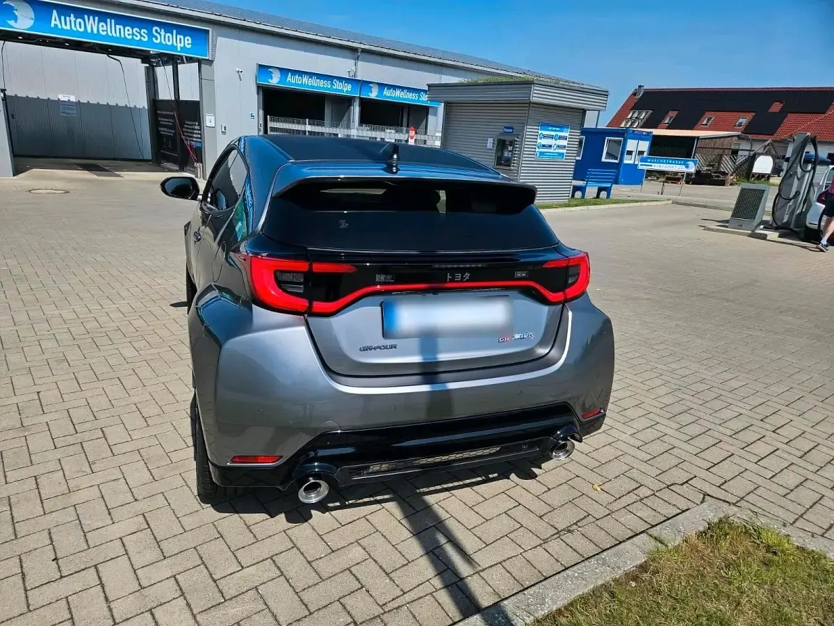 Gebraucht Toyota Yaris 280 PS (205 kW) 2024 Grau Kleinwagen