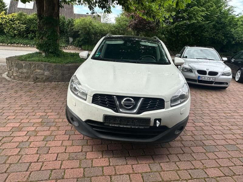 Weiß Gebraucht 2010 Nissan Qashqai SUV | 4.000 € (Guter Preis) - Bild 1/4