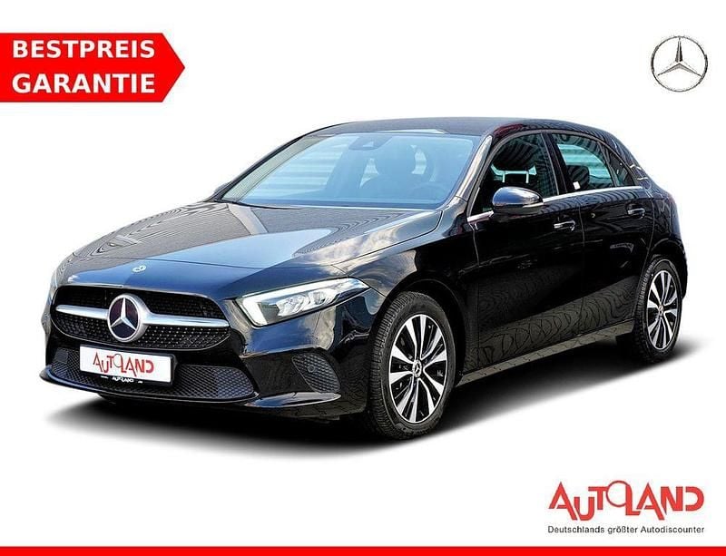 Schwarz Gebraucht 2022 Mercedes A250 Limousine | 26.990 € (Fairer Preis) - Bild 1/4