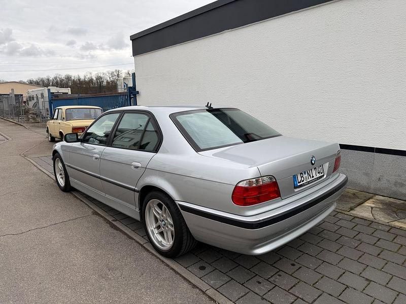 Gebraucht BMW 740 286 PS (210 kW) 1999 Silber Limousine
