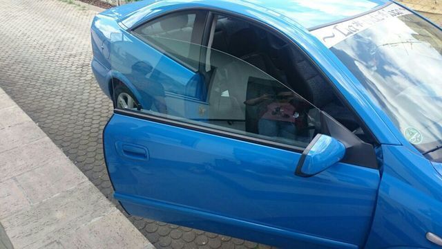 Gebraucht Opel Astra 170 PS (125 kW) 2001 Blau metallic Coupé