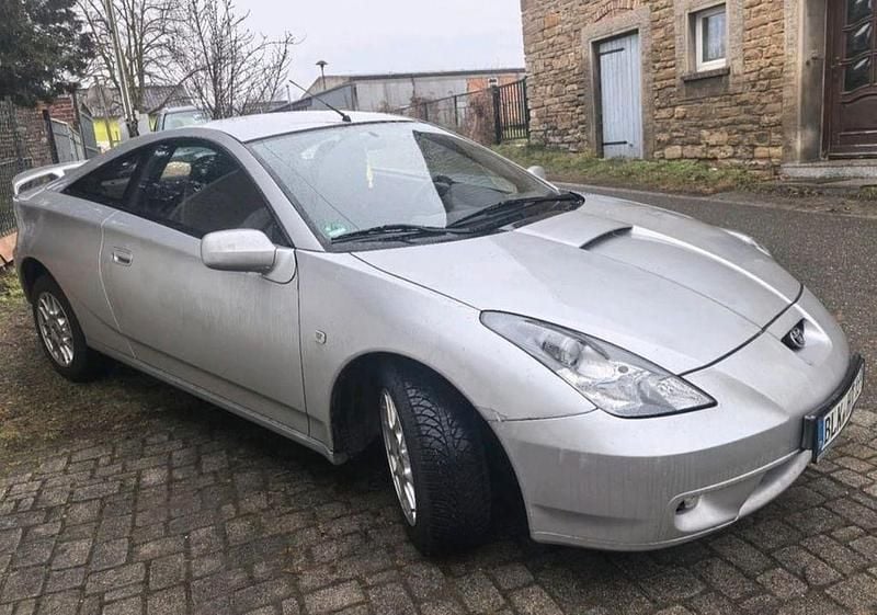 Gebraucht Toyota Celica 143 PS (105 kW) 1999 Silber Coupé