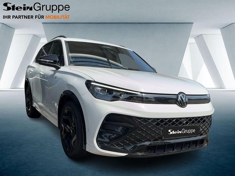 Neu VW Tiguan R-line 150 PS (110 kW) 2025 Weiß SUV