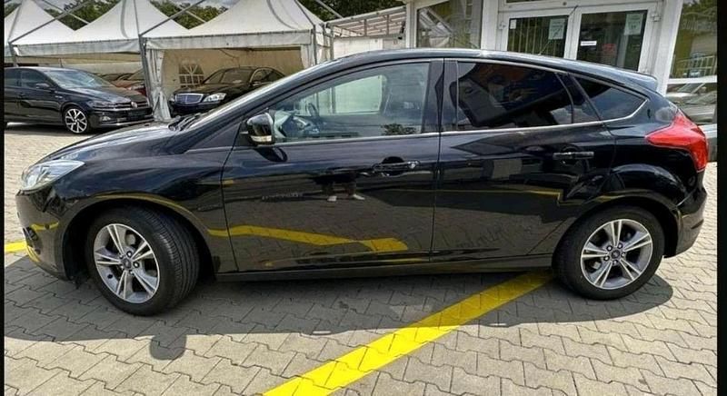 Gebraucht Ford Focus SYNC Edition 125 PS (91 kW) 2013 Schwarz Kleinwagen