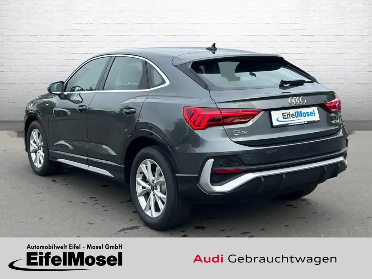 Gebraucht Audi Q3 Sportback S-Line 150 PS (110 kW) 2025 SUV