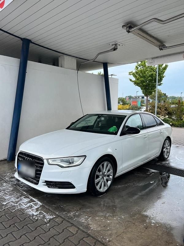 Weiß Gebraucht 2012 Audi A6 Limousine | 9.000 € (Superpreis) - Bild 1/4