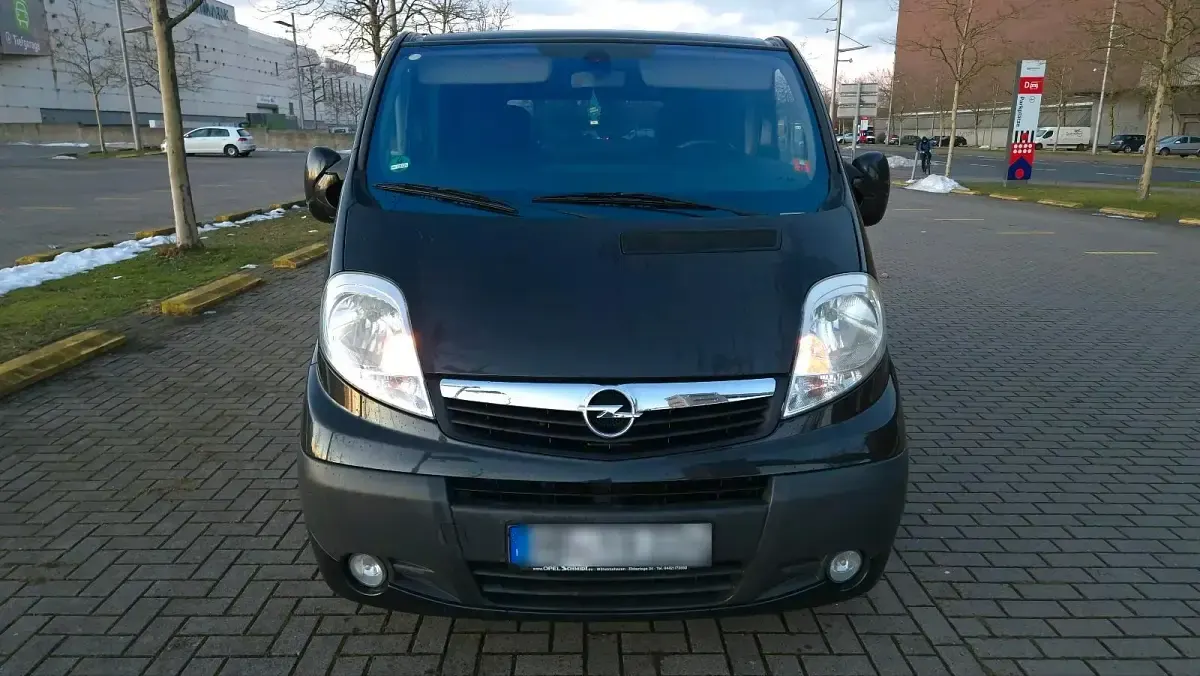 Usata Opel Vivaro 2008 Nero Monovolume