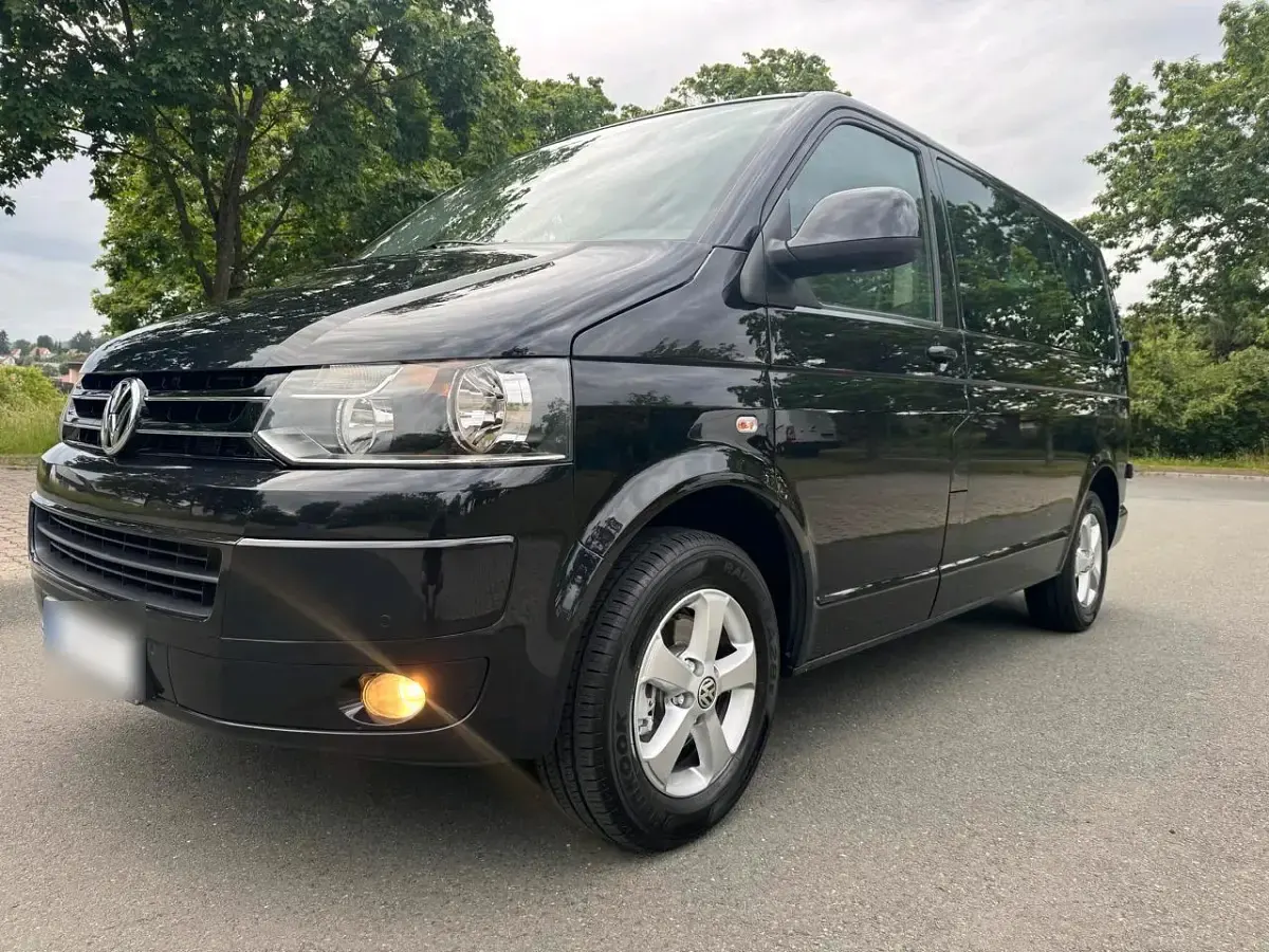 Gebraucht VW Caravelle S 140 PS (102 kW) 2012 Schwarz Van