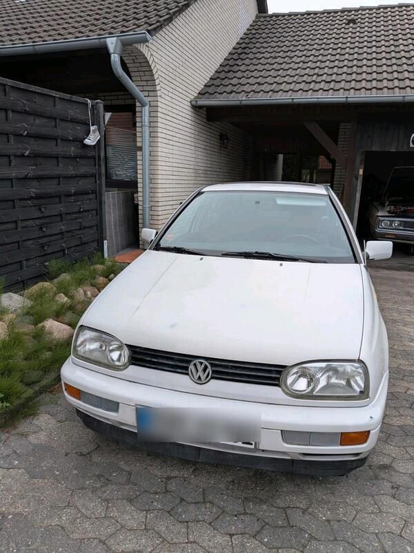 Weiß Gebraucht 1996 VW Golf III Kleinwagen | 1.900 € (Guter Preis) - Bild 1/4