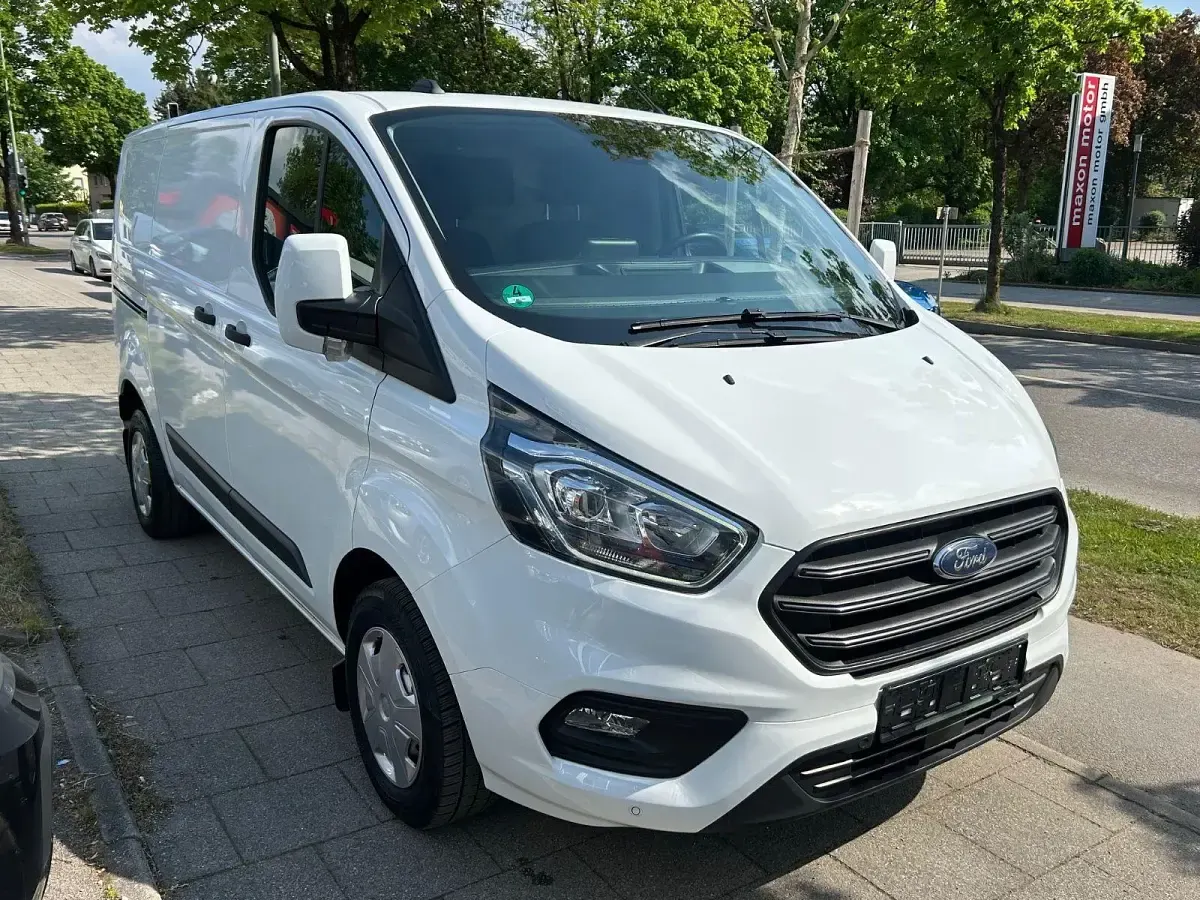 Gebraucht Ford Transit Custom 131 PS (96 kW) 2021 Weiß Kombi