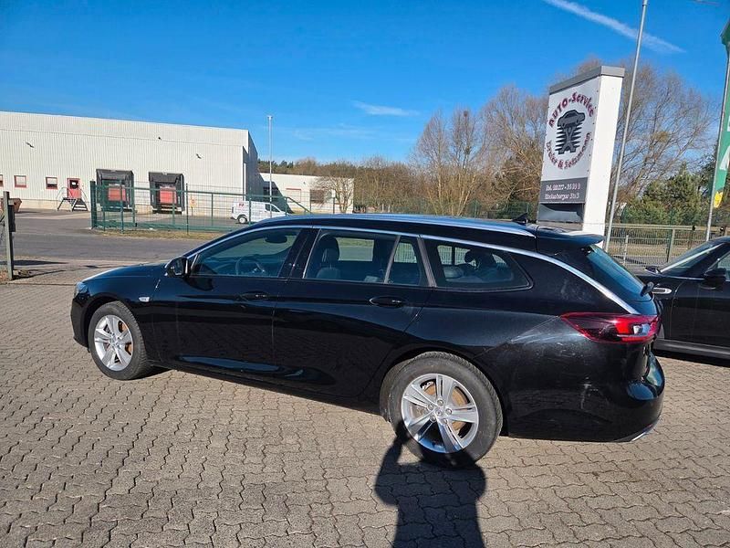 Gebraucht Opel Insignia Elegance 174 PS (127 kW) 2021 Schwarz Kombi