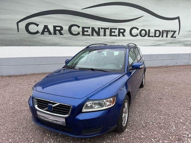 Blau Gebraucht 2008 Volvo V50 Kinetic Kombi | 4.900 € (Etwas zu teuer) - Bild 1/4