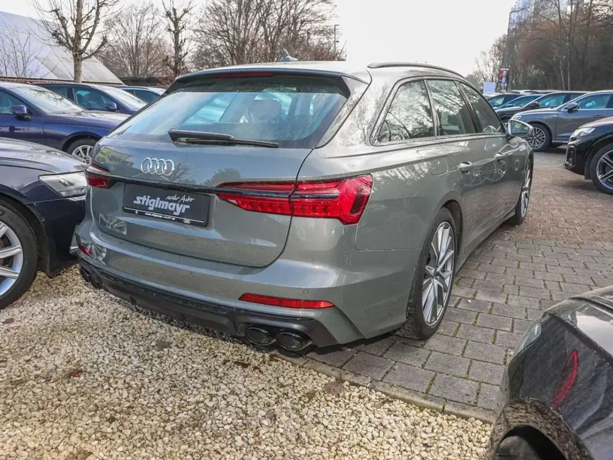 Gebraucht Audi S6 Ambiente 344 PS (253 kW) 2023 Chronosgrau metallic Kombi