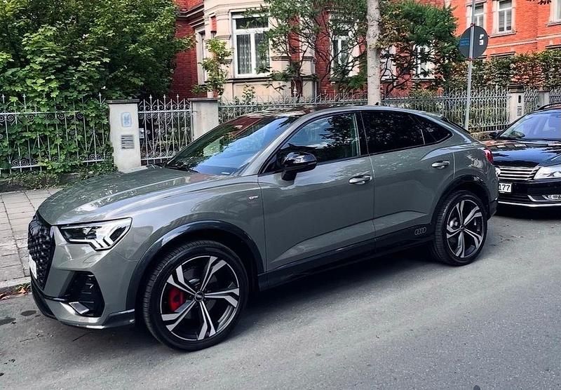 Gebraucht Audi Q3 S-Line 245 PS (180 kW) 2021 Grau SUV