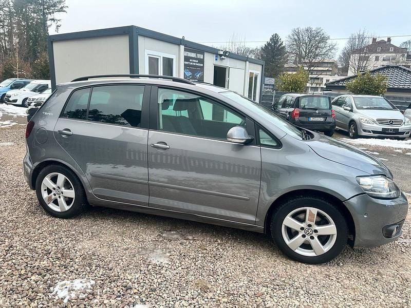 Grau Gebraucht 2010 VW Golf Limousine | 2.390 € (Superpreis) - Bild 1/4