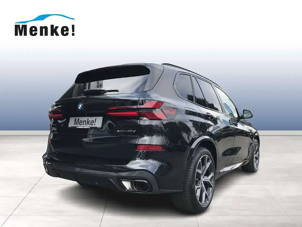 Gebraucht BMW X5 M Sport 352 PS (258 kW) 2025 Black sapphire SUV