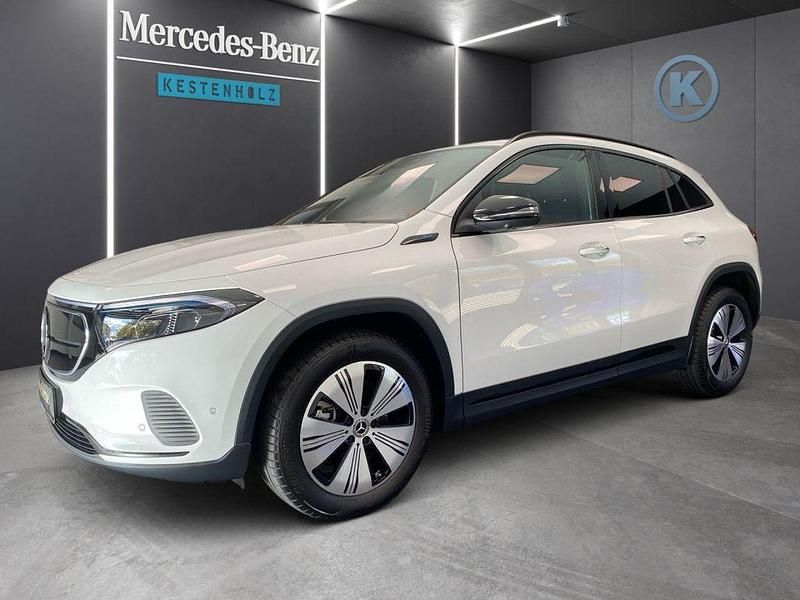 Gebraucht Mercedes EQA250 Night 139 kW (190 PS) 2022 Weiß SUV