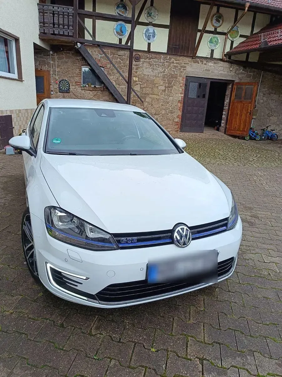 Gebraucht VW Golf VII GTE 204 PS (150 kW) 2015 Weiß Limousine