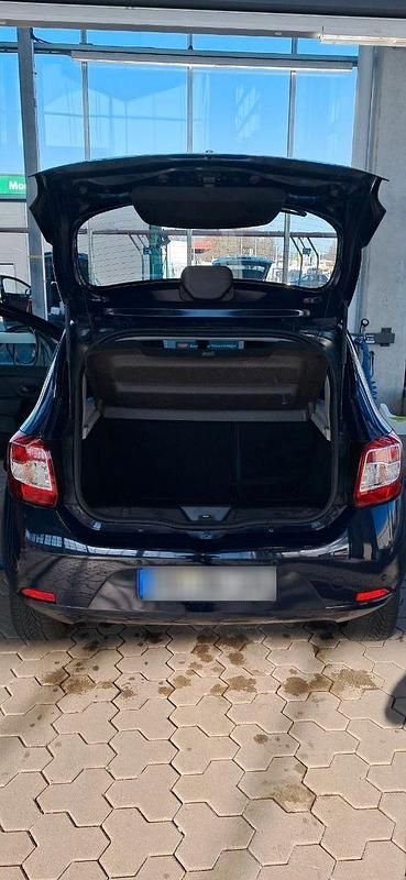 Gebraucht Dacia Sandero Ambiance 75 PS (55 kW) 2015 Blau Limousine